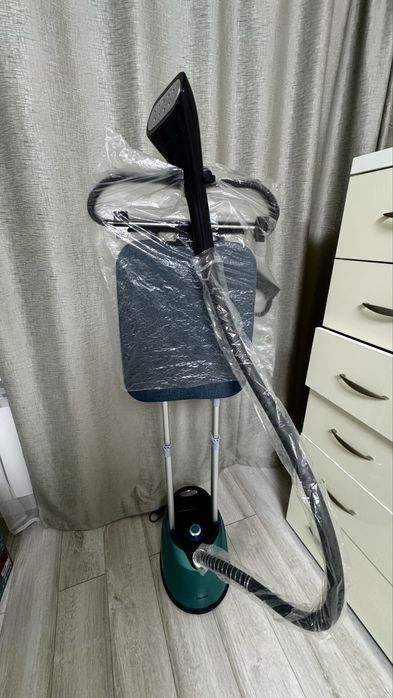 Продаю отпариватель для одежды