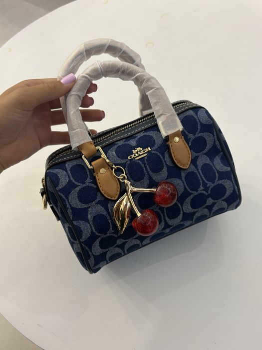 Дамска чанта Coach