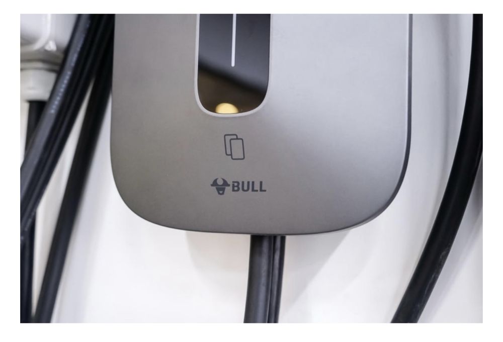 Зарядная станция Bull 7квт
