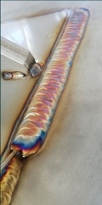 Заварчик Аргон и Co2 МЕТАЛНИ КОНСТРУКЦИИ Заваряване Аргончик Заварки