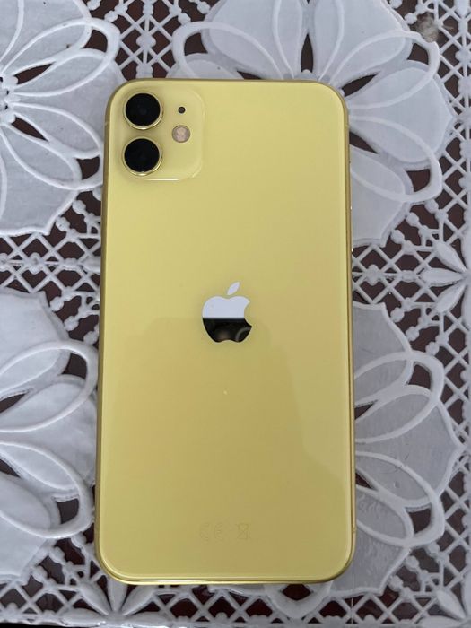 iPhone11  Память :128 гигов  АКБ 72%