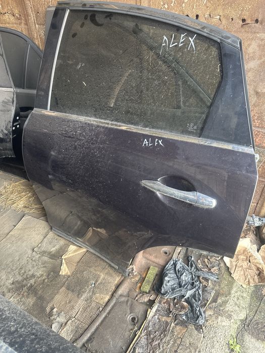 Леви и десни врати предни и задни infiniti fx30/Qx70 инфинити фх