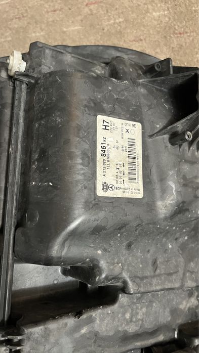 Far faruri stanga dreapta mercedes E classe w 212 piese dezmembrari