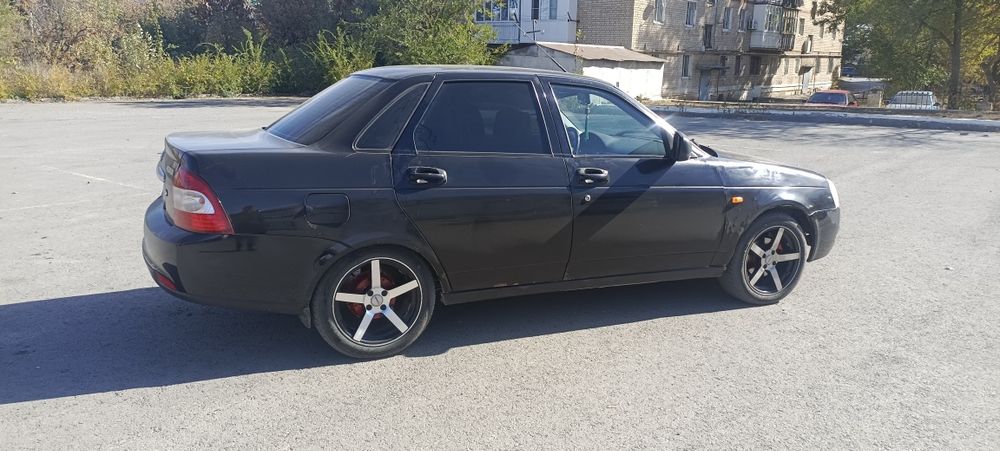 Лада Приора седан