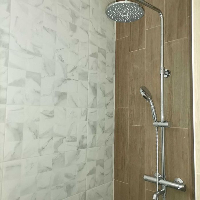 Продава се Тристаен апартамент в Варна, Зимно кино Тракия - 82 кв.м за 1927 €/кв.м - Снимка #3