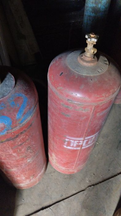 Продам газовые баллоны 50л.