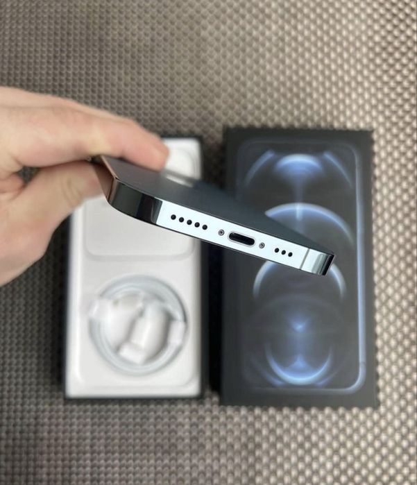 Vand IPhone 12 Pro Max Stare Ideala