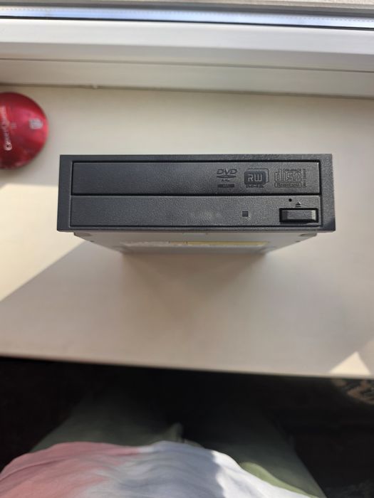 Cd rom dvd/cd-rom