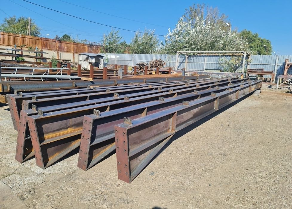 Vand și construiesc o gama larga de hale sau structuri metalice noi ne