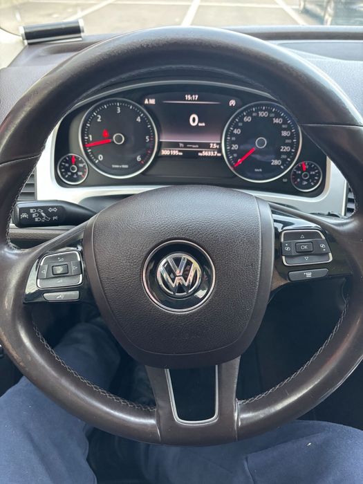 VW Touareg Dynaudio