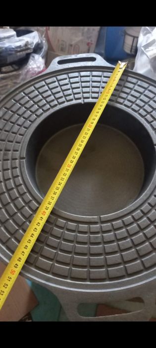 Disc fontă / grill 50 cm cu loc pentru  fript