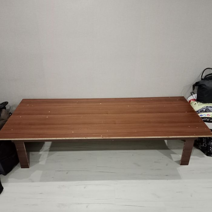 жер стол сатылады