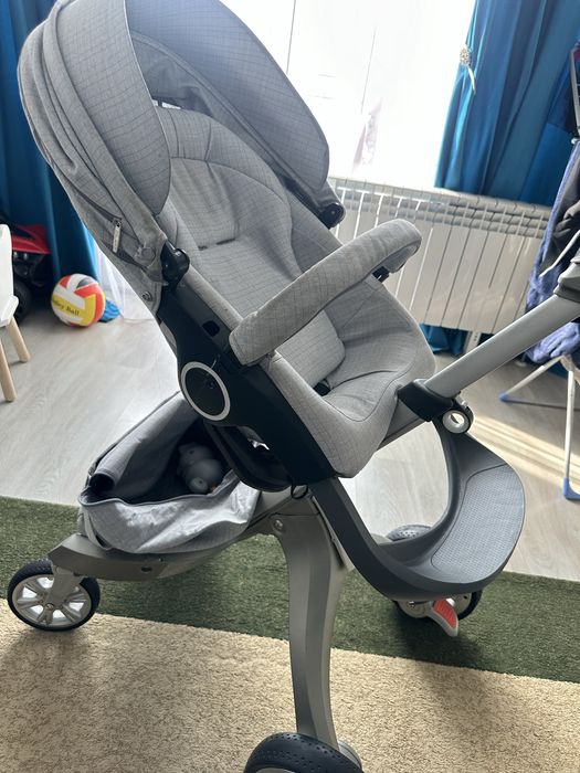 Детская коляска , 3/1 б/у