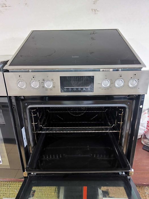 Фурна с плот за вграждане BEKO A+++