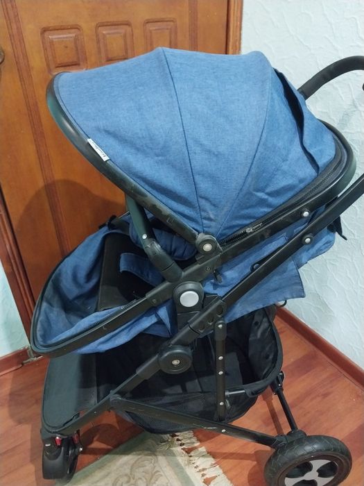 Детская прогулочная коляска 3 в 1