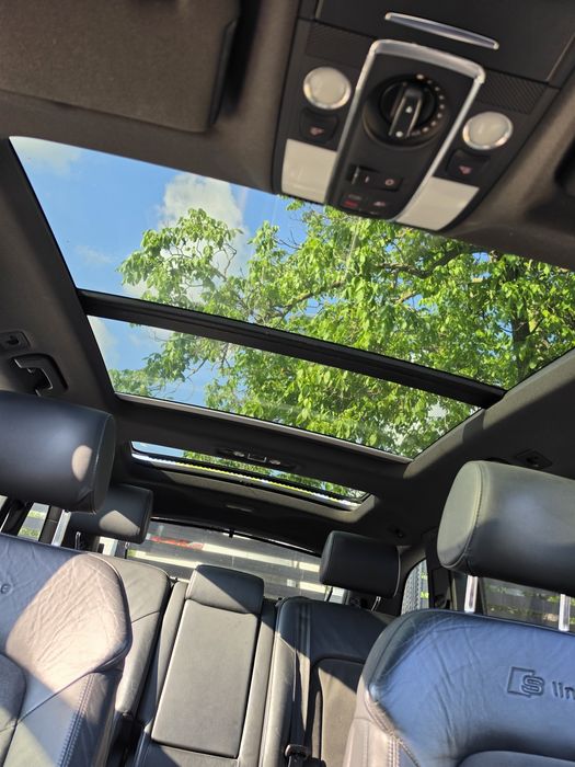 Audi Q7 S line quattro