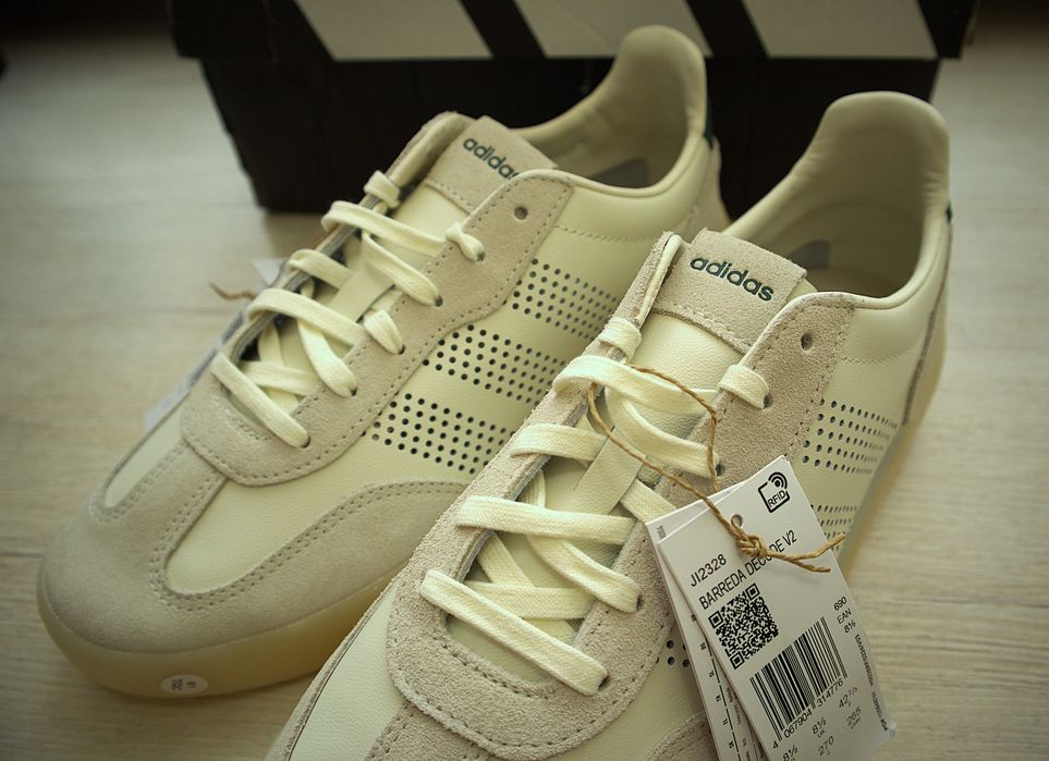 Кроссовки ADIDAS BARREDA DECODE V2 Оригинал new US 8, US 9