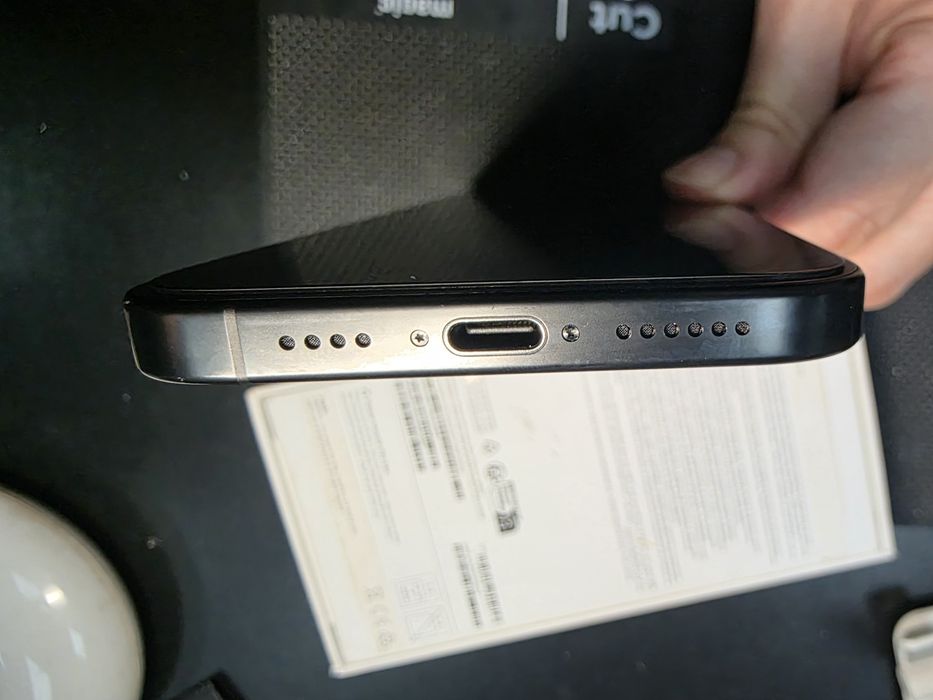 Iphone 16 pro max Black Titanium 256 gb като нов Гаранция