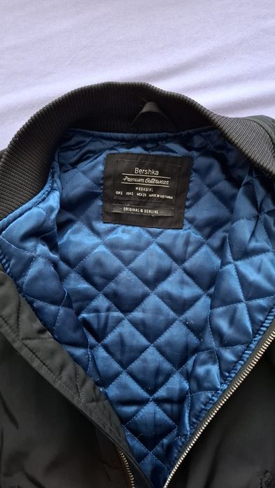 Vând geaca băieții H&M 8-10 ani