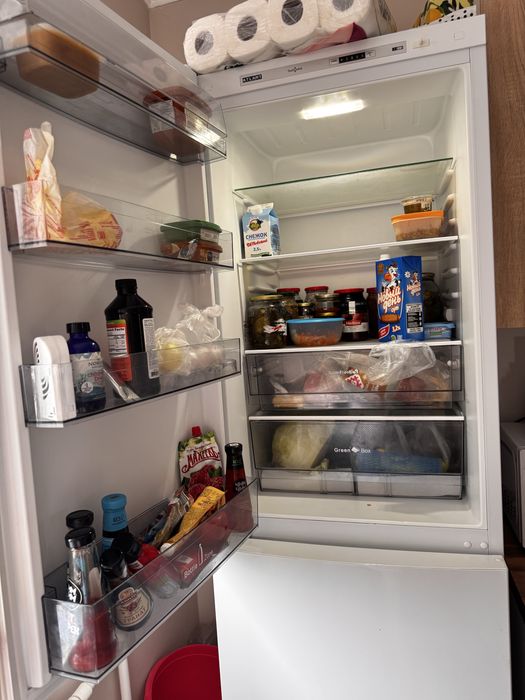 Продам холодильник