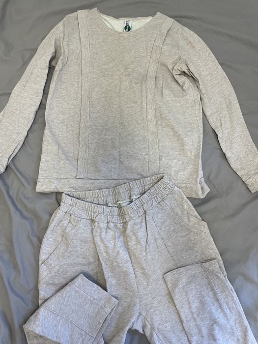 Костюм на замке размер М и для кормящих