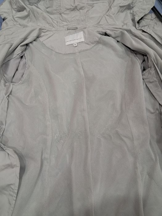 Продам плащ для девушек, для подростков- девочек в отличном состоянии