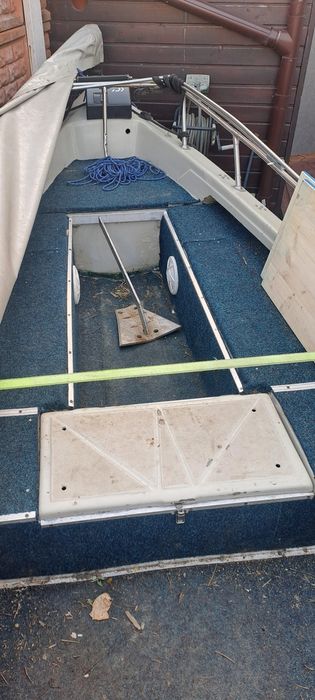 Barca+Motor 20CP+Peridoc=5100 EURO