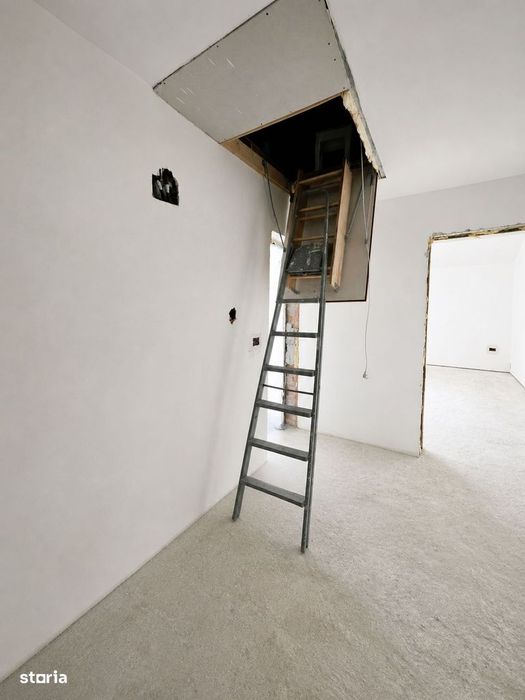 Casă mare Vișani 230 mp | 3 dormitoare + living 60 mp | teren 610 mp