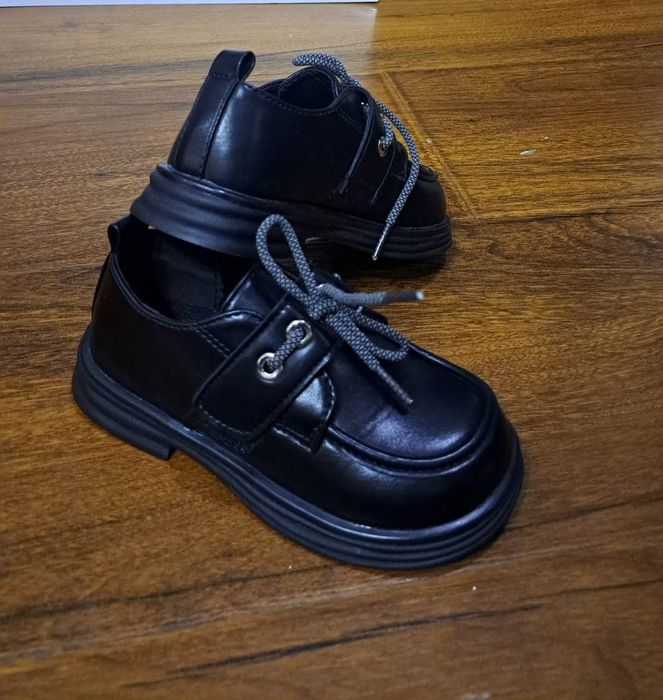 Продаю Детскую обувь для мальчиков