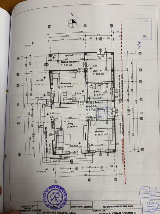 Casa la gri in spate la metro