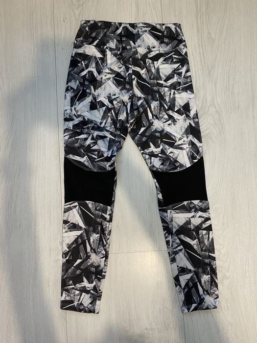 Спортен клин с десен и мрежи