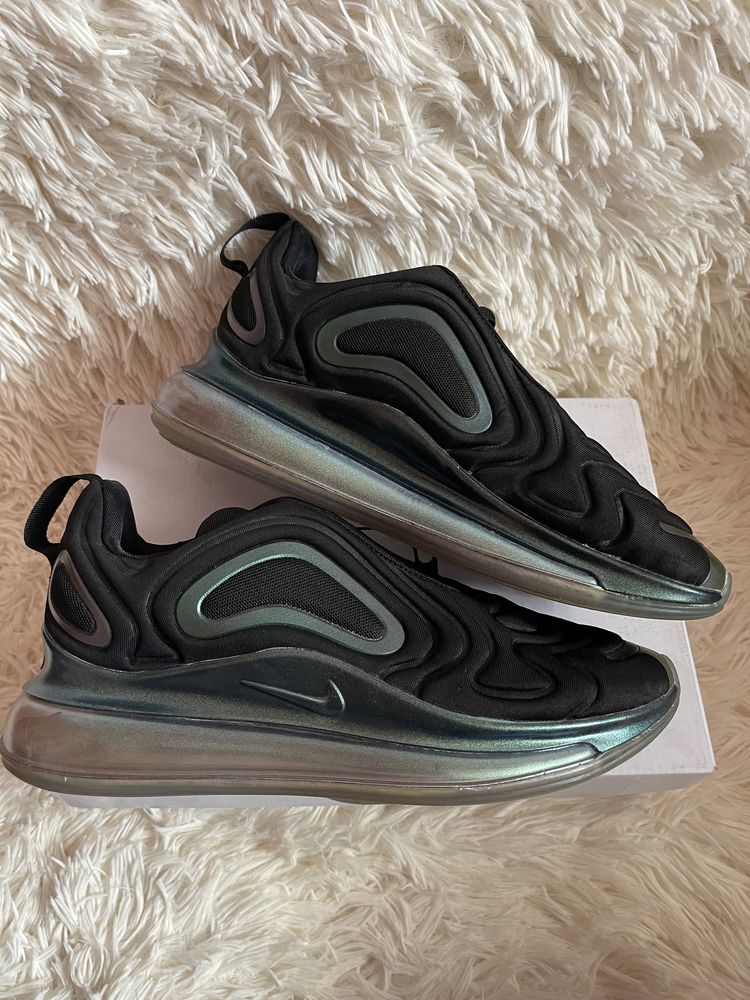 Nike Air Max 720 Chameleon . OLX.bg