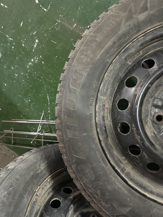 Продам зимнюю резину