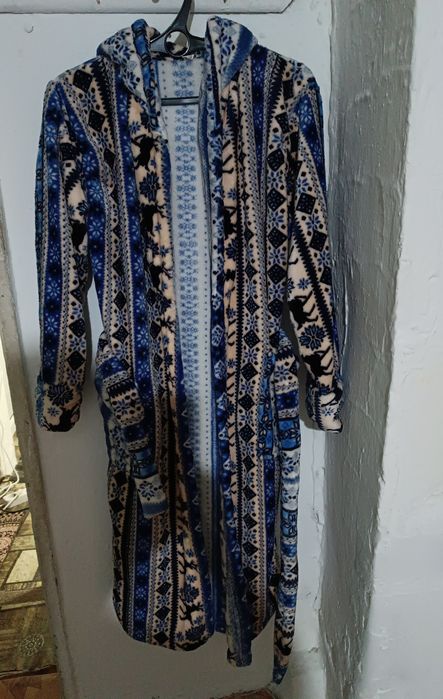 Продам женские халаты