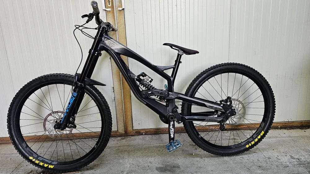 27.5" YT industries DH