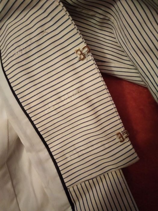 Продается пиджак ZARA