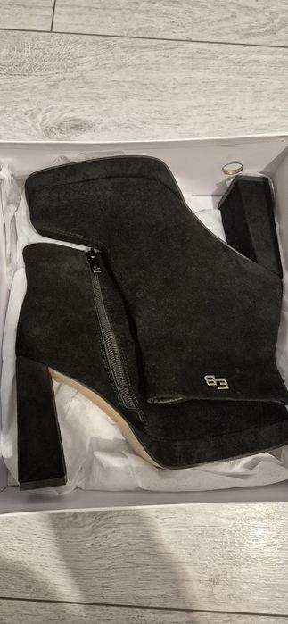 Botine piele intoarsa Enzo Bertini nr 37