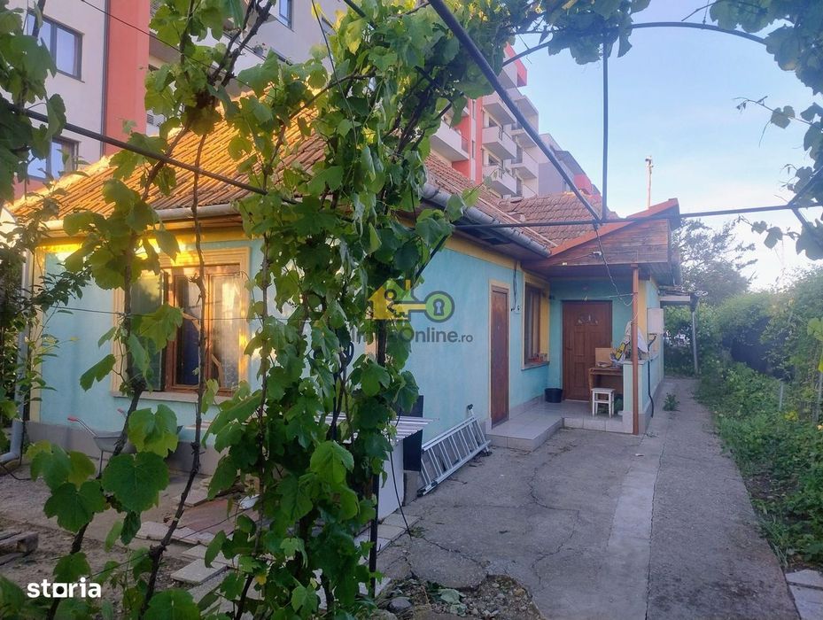 Casa individuala cu teren de 638 mp - zona Giroc