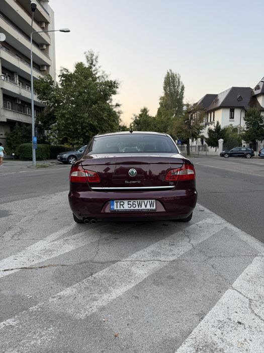 SKODA Superb 2010 — imagine 5