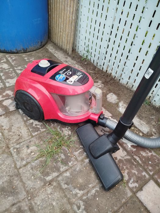 Пылесос со стаканом