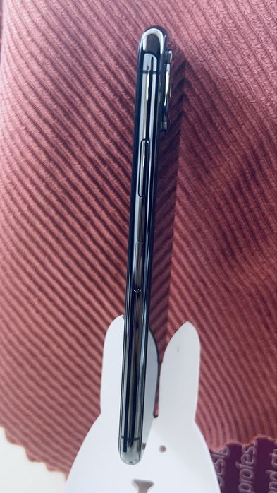 iPhone Xs, 64GB, Space Gray