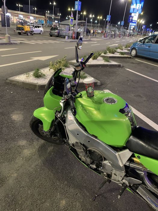 Yamaha 750R YZF 125 cp