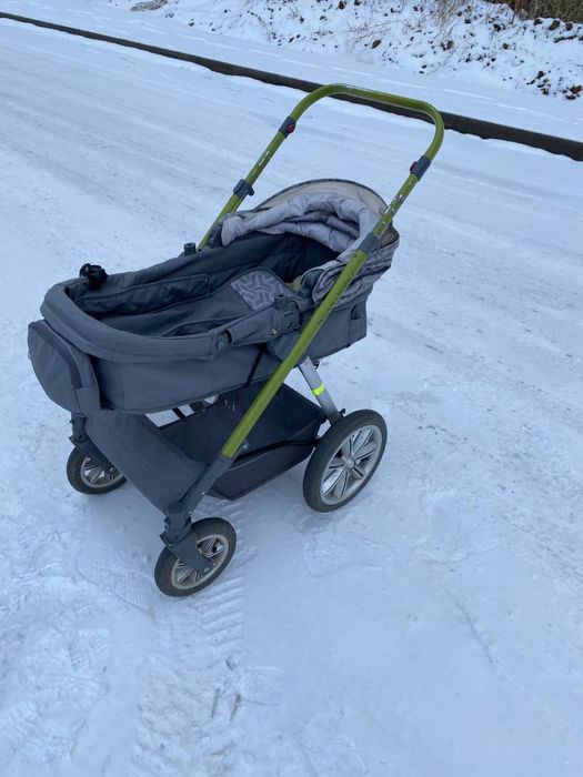 Коляска детская прогулочная