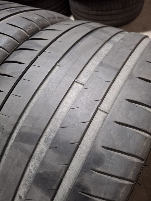 2 Anvelope de vara 255 35 r18 Michelin
