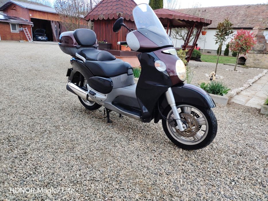Aprilia Scarabeo 500 maxiscuter an 2003
