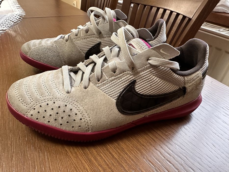 Детски тренировъчни маратонки Nike