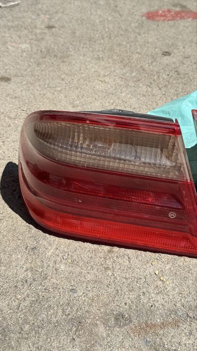 Продам задние фары на w210 рестайлинг