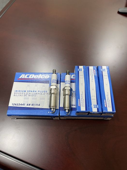 Свеча зажигания Malibu 2,0L Equinox Turbo