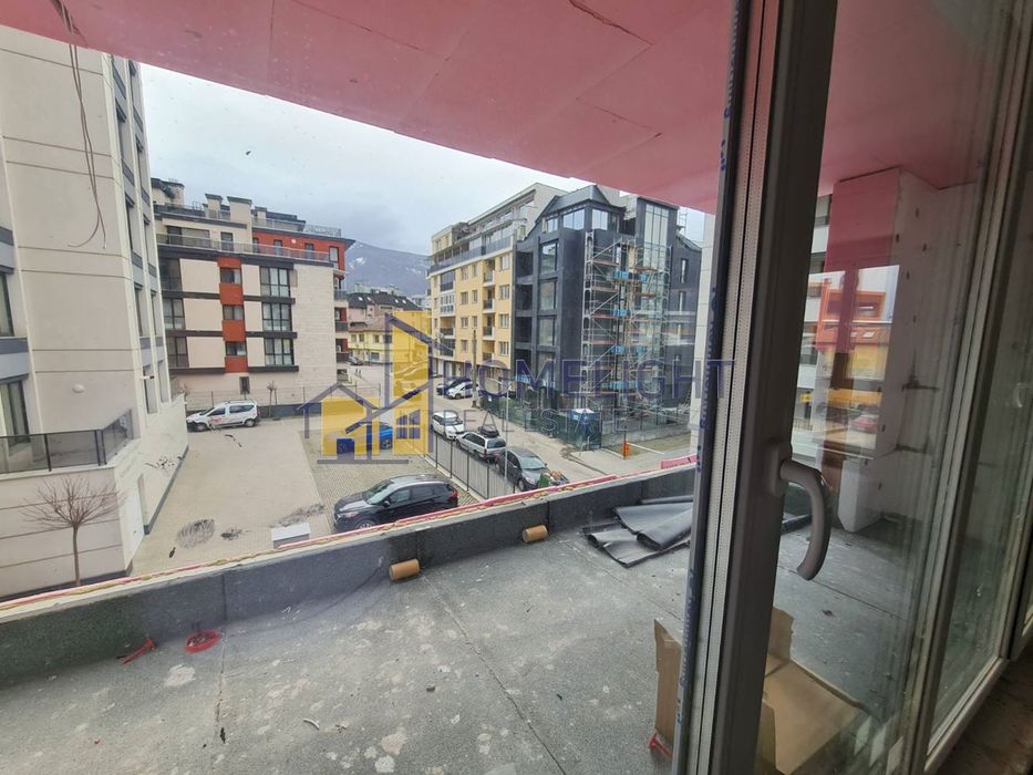 Тристаен апартамент в кв. Кръстова вада