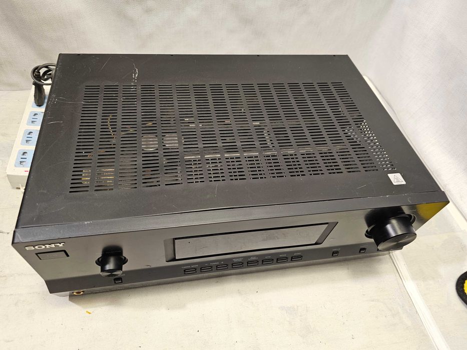 Sony str-dh500 cu hdmi 8-16ohm 230W consum reciver